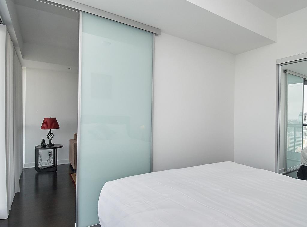 Executive Furnished Properties - Yonge & Dundas / Bay & College Apartamento Toronto Exterior foto